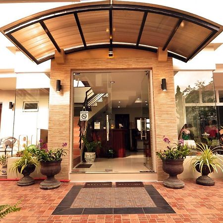 Harbour Gardens Tourist Inn Tagbilaran City Exteriör bild