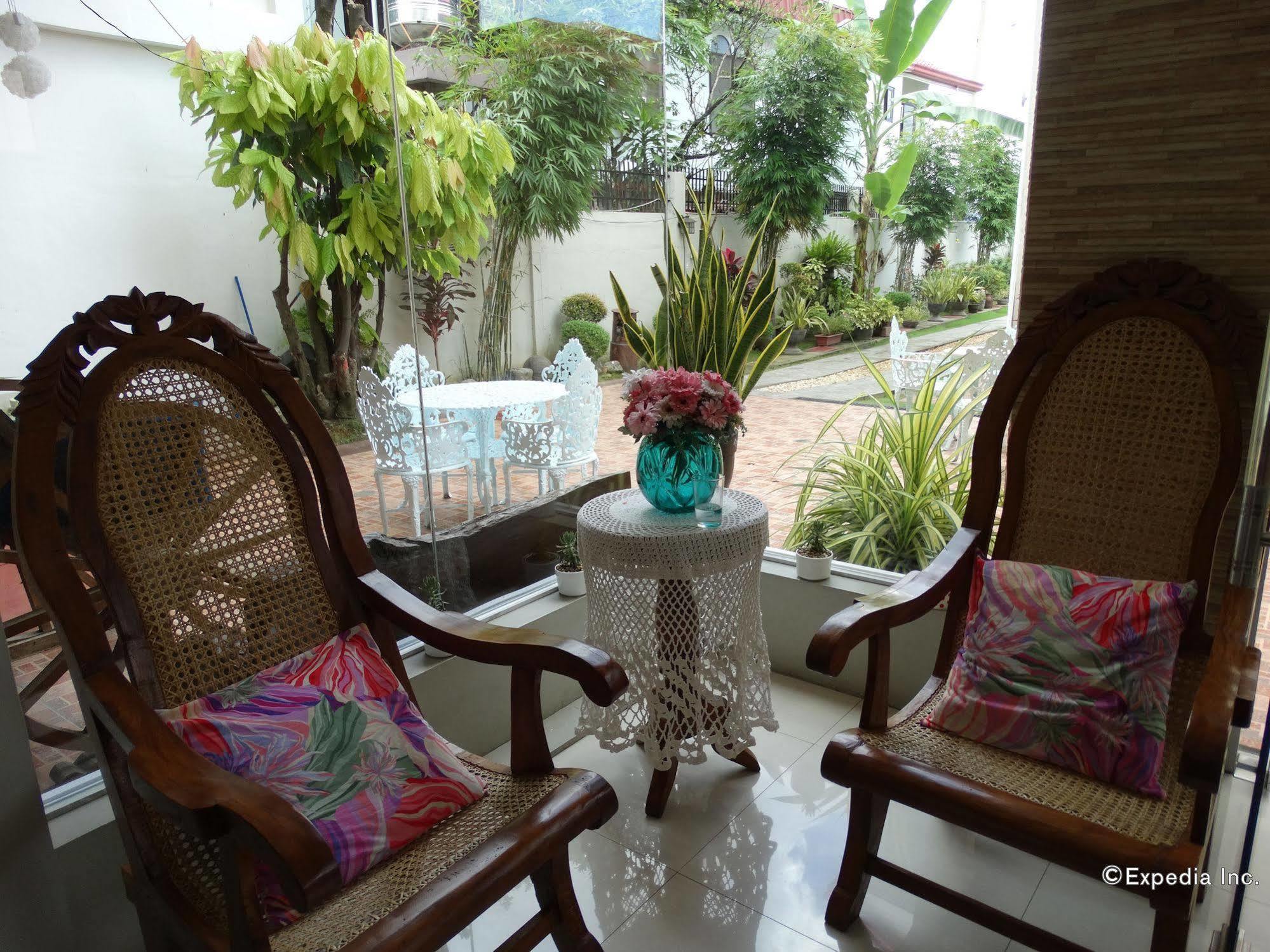 Harbour Gardens Tourist Inn Tagbilaran City Exteriör bild