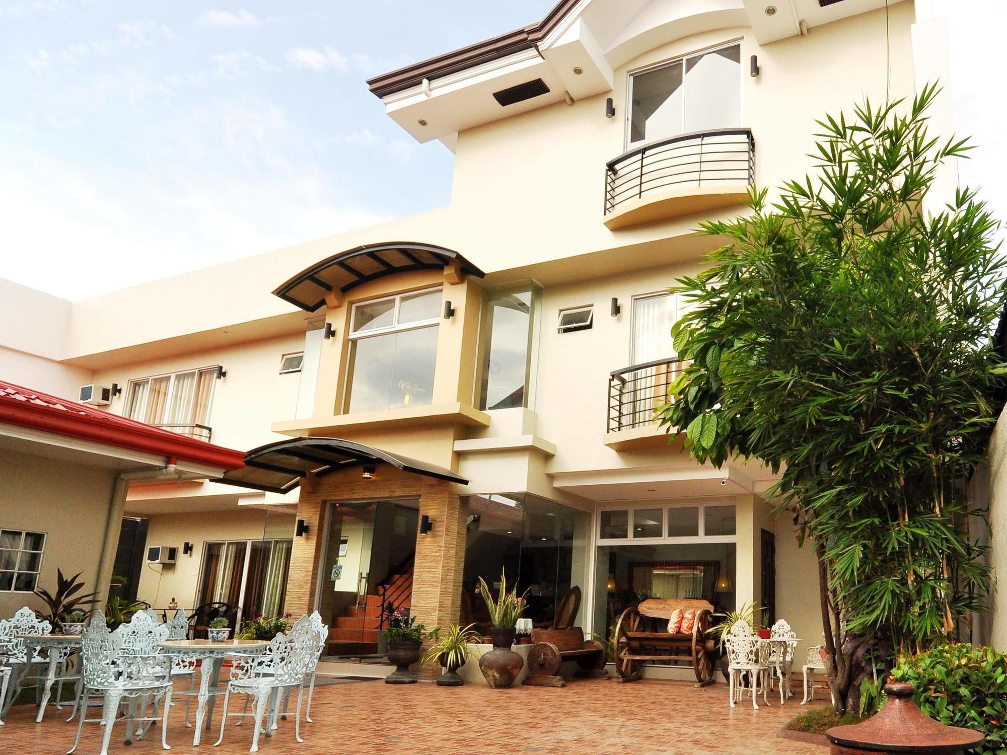 Harbour Gardens Tourist Inn Tagbilaran City Exteriör bild
